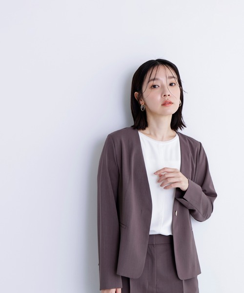 NATURAL BEAUTY BASIC（ナチュラルビューティーベーシック）の「◇サマードライタッチ SETUP ノーカラージャケット（ノーカラージャケット・レディース・ブラウン/ベージュ/チャコールグレー・MEDIUM/SMALL）」の16枚目の写真