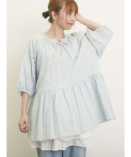 Samansa Mos2(サマンサ モスモス)の「裾刺繍前後2WAYスキッパーチュニック(シャツ/ブラウス・レディース・イエロー/ベージュ/ブラック/オフホワイト/ブルー・F)」の4枚目の写真