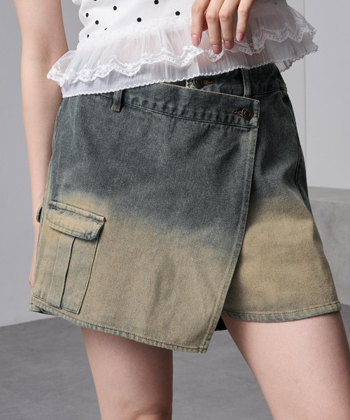 nui nullu（ヌイヌル）の「【nui nullu】グラデーションラップデニム カーゴショートパンツ（デニムパンツ・レディース・ブラック系/ブルー系・S/M）」の3枚目の写真