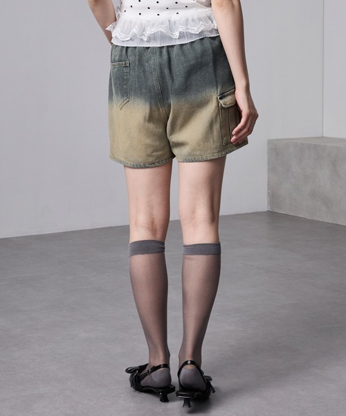 nui nullu（ヌイヌル）の「【nui nullu】グラデーションラップデニム カーゴショートパンツ（デニムパンツ・レディース・ブラック系/ブルー系・S/M）」の8枚目の写真