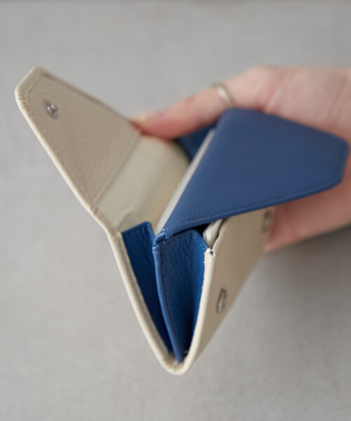 BIRTHDAY BAR（バースデイバー）の「【onoff//　オノフ】本革名刺入れ（名刺入れ・レディース・オリーブ/アイボリー/ブラック/キャメル/ベージュ/ブラック系その他/グレー・0）」の20枚目の写真