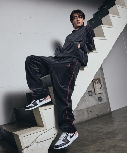 セール】エア ジョーダン 1 MID メンズシューズ / Air Jordan 1 Mid