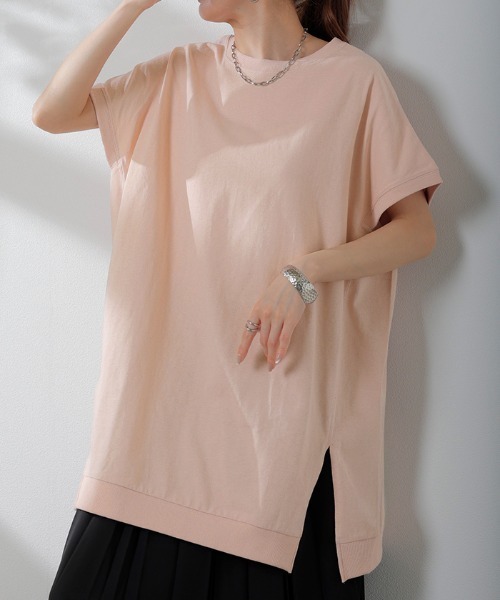 HUG.U(ハグユー)の「さらっと綿100% チュニックTシャツ(Tシャツ/カットソー・レディース・ホワイト/ダークグレー/アッシュブラウン/スモークピンク・FREE)」の6枚目の写真