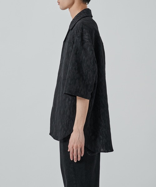 STUDIOUS(ステュディオス)の「【STUDIOUS】JACQUARD SHIRTS S.S(シャツ/ブラウス・メンズ・ライトベージュ/ブラック・1/2)」の5枚目の写真