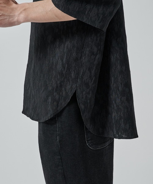 STUDIOUS(ステュディオス)の「【STUDIOUS】JACQUARD SHIRTS S.S(シャツ/ブラウス・メンズ・ライトベージュ/ブラック・1/2)」の8枚目の写真