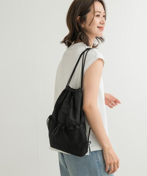 URBAN RESEARCH DOORS(アーバンリサーチドアーズ)の「『別注』rerer×DOORS airbagナップサック(バックパック/リュック・レディース・ネイビー/ブラック・ONE)」の8枚目の写真