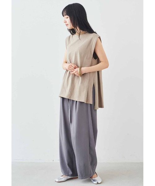 MEDE19F(メデジュウキュウ)の「MEDE19F タック遣いのフレンチスリーブコットントップス(Tシャツ/カットソー・レディース・ベージュ/ホワイト/ブラック・L/M/LL)」の9枚目の写真