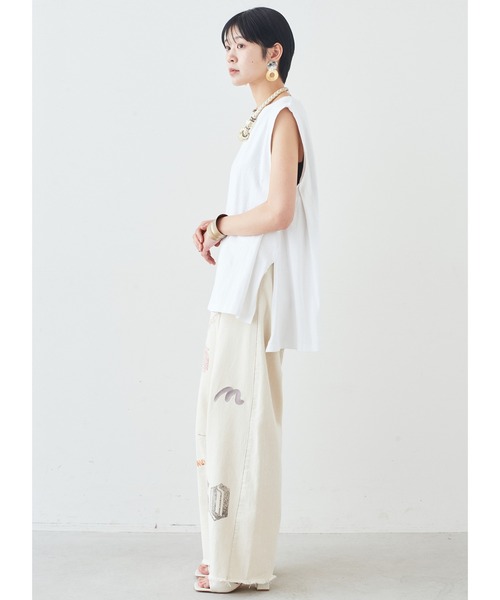 MEDE19F(メデジュウキュウ)の「MEDE19F タック遣いのフレンチスリーブコットントップス(Tシャツ/カットソー・レディース・ベージュ/ホワイト/ブラック・L/M/LL)」の5枚目の写真