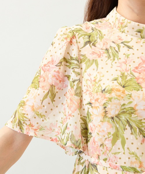 Rose Tiara(ローズティアラ)の「【手洗いOK】アンティークローズプリントワンピース(ワンピース・レディース・ブラック/ベージュ・38/42/46)」の7枚目の写真