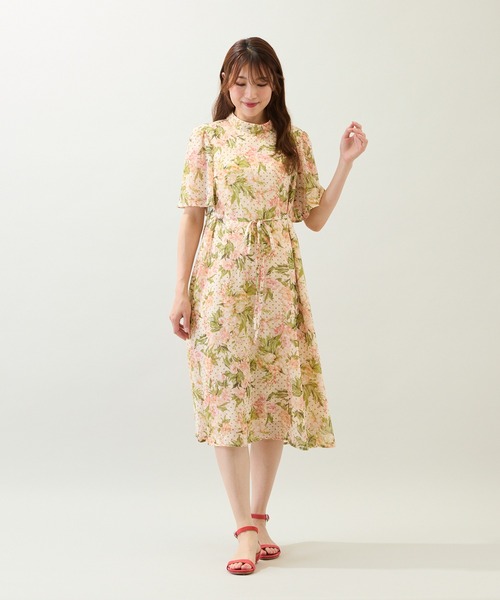 Rose Tiara(ローズティアラ)の「【手洗いOK】アンティークローズプリントワンピース(ワンピース・レディース・ブラック/ベージュ・38/42/46)」の17枚目の写真