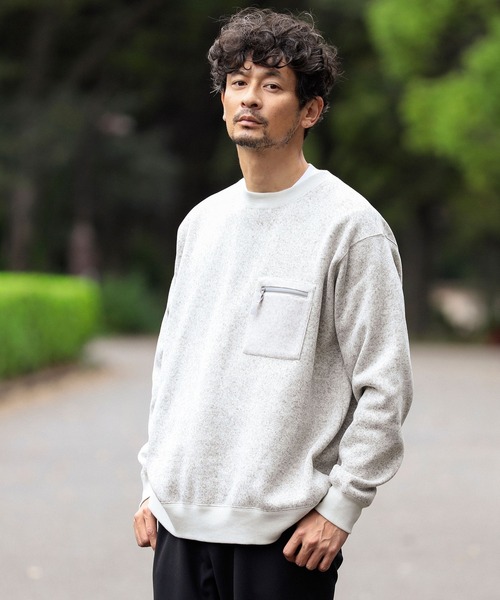 B:MING by BEAMS（ビーミングバイビームス）の「ライトフリース クルーネック スウェット（ユニセックス）（スウェット・メンズ・チャコールグレー/ライトグレー/ネイビー・S/M/L/XL）」の2枚目の写真