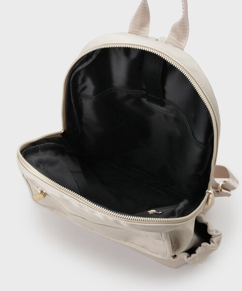 OPAQUE.CLIP（オペークドットクリップ）の「【撥水加工/多ポケット/A4サイズ対応】マルチファンクションツイルリュックサック（バックパック/リュック・レディース・チャコールグレー/ライトベージュ/ブラック・00）」の10枚目の写真