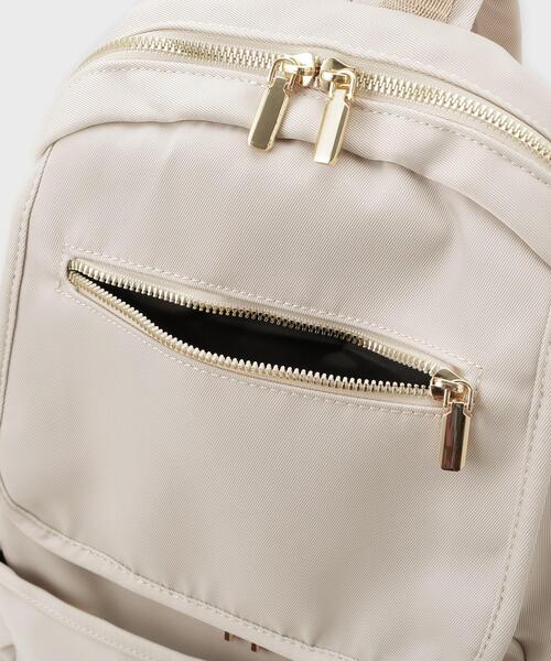 OPAQUE.CLIP（オペークドットクリップ）の「【撥水加工/多ポケット/A4サイズ対応】マルチファンクションツイルリュックサック（バックパック/リュック・レディース・チャコールグレー/ライトベージュ/ブラック・00）」の18枚目の写真