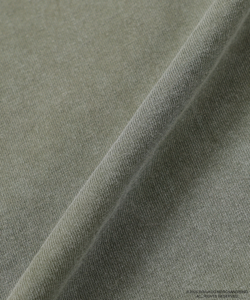 B.C STOCK（ベーセーストック）の「【JAMIROQUAI / ジャミロクワイ】別注 スノー加工 Tシャツ（Tシャツ/カットソー・メンズ・カーキ/ピンク系その他/ブラック/パープル系その他・LARGE/MEDIUM）」の15枚目の写真