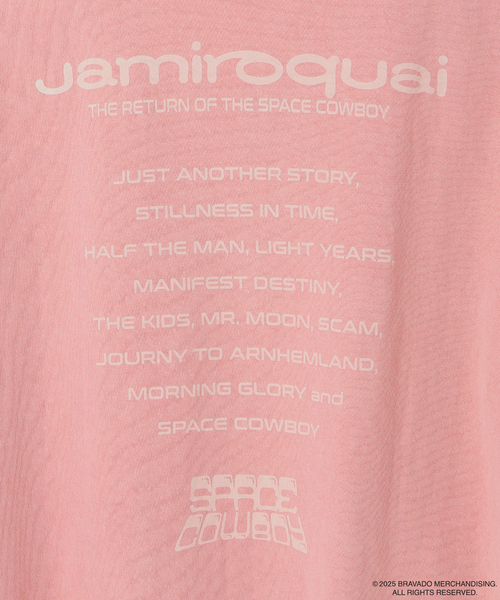 B.C STOCK（ベーセーストック）の「【JAMIROQUAI / ジャミロクワイ】別注 スノー加工 Tシャツ（Tシャツ/カットソー・メンズ・カーキ/ピンク系その他/ブラック/パープル系その他・LARGE/MEDIUM）」の6枚目の写真