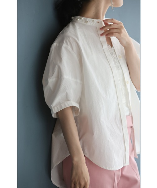 cawaii(カワイイ)の「首周り囲むパールネックシャツトップス(シャツ/ブラウス・レディース・オフホワイト/ブラック・FREE)」の20枚目の写真