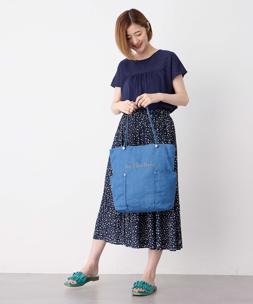 Petit Honfleur（プチオンフルール）の「デニムトートバッグ【A4対応・ファスナーあり】（トートバッグ・レディース・ネイビー/ブルー・フリー）」の20枚目の写真