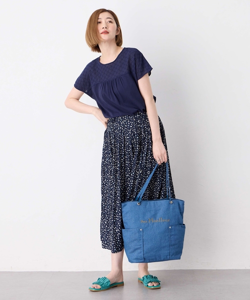 Petit Honfleur（プチオンフルール）の「デニムトートバッグ【A4対応・ファスナーあり】（トートバッグ・レディース・ネイビー/ブルー・フリー）」の16枚目の写真