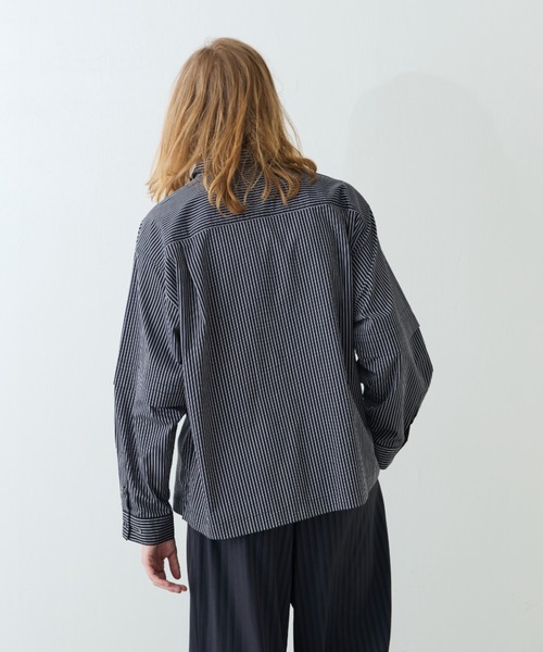 Lui's(ルイス)の「【Neucon/ニューコン】レイヤードデザインストライプオーバーサイズシャツ(シャツ/ブラウス・メンズ・ブラック/ベージュ・2/1)」の7枚目の写真