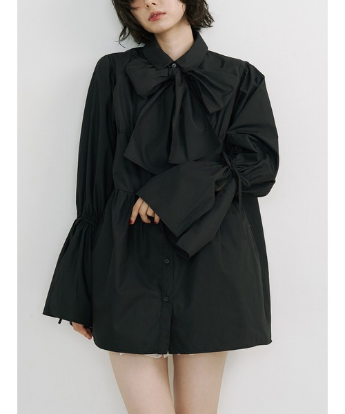 jouetie（ジュエティ）の「リボンタイチュニックシャツ（シャツ/ブラウス・レディース・ブラック/オフホワイト/グレー・MEDIUM）」の3枚目の写真