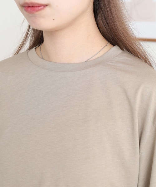 atONE（アットワン）の「ボリューム袖ショート丈カットソー（Tシャツ/カットソー・レディース・チャコールグレー/グレイッシュベージュ/ブラック/モカ/オフホワイト・F）」の13枚目の写真