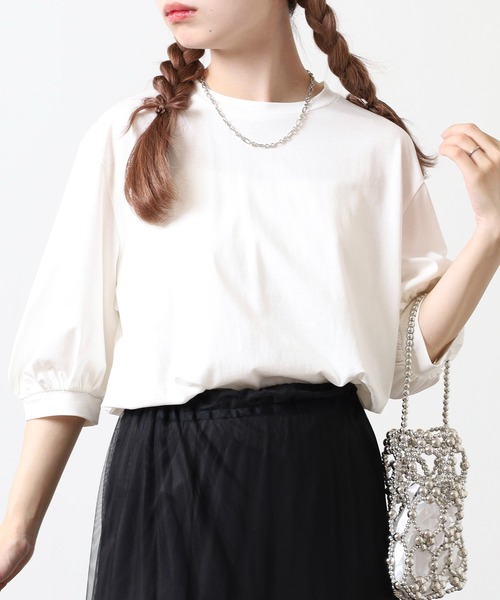 atONE（アットワン）の「ボリューム袖ショート丈カットソー（Tシャツ/カットソー・レディース・チャコールグレー/グレイッシュベージュ/ブラック/モカ/オフホワイト・F）」の15枚目の写真