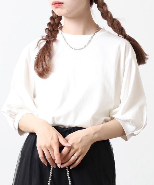 atONE（アットワン）の「ボリューム袖ショート丈カットソー（Tシャツ/カットソー・レディース・チャコールグレー/グレイッシュベージュ/ブラック/モカ/オフホワイト・F）」の16枚目の写真