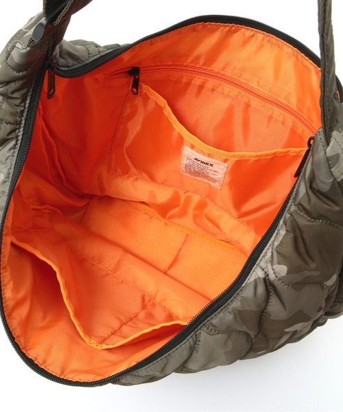 AVIREX（アヴィレックス）の「《限定》BONDING QUILTING SHOULDER BAG/キルティングショルダーバッグ（ショルダーバッグ・レディース・グリーン系カモフラージュ/ブラック系その他/レオパード/ブラック/ネイビー・F）」の21枚目の写真