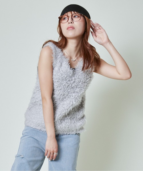 GORGE(ゴージ)の「《前後2WAY×シャギータッチ》レディース ベスト ふわモコ質感 秋冬(ベスト・レディース・ライトグレー/アイボリー/グレイッシュベージュ・F)」の7枚目の写真
