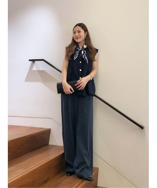 allureville（アルアバイル）の「スケッチフラワースカーフ（バンダナ/スカーフ・レディース・ライトベージュ/ネイビー/オフホワイト・FREE）」の15枚目の写真