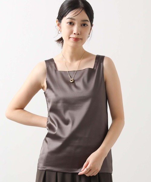 Gready Brilliant（グレディブリリアン）の「フロントサテンスクエアタンク（タンクトップ・レディース・オフホワイト/ブラック/ライトベージュ/ブラウン・38）」の18枚目の写真