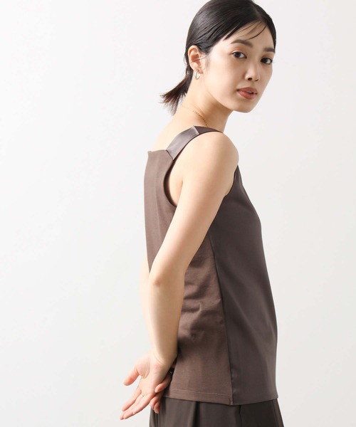 Gready Brilliant（グレディブリリアン）の「フロントサテンスクエアタンク（タンクトップ・レディース・オフホワイト/ブラック/ライトベージュ/ブラウン・38）」の21枚目の写真