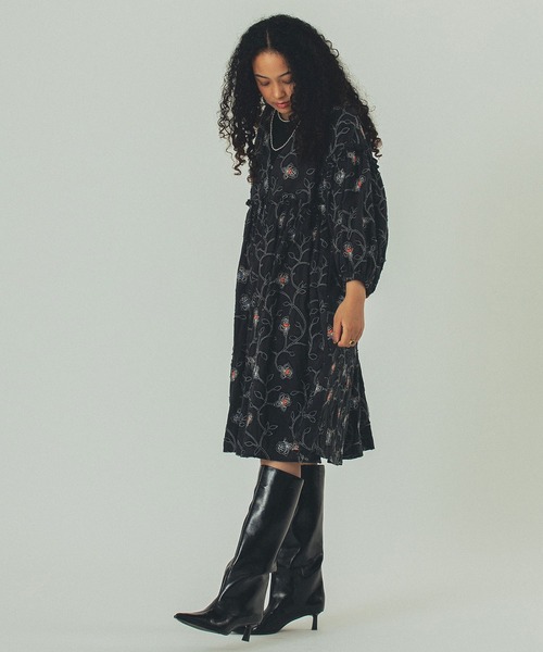 ROSE BUD（ローズバッド）の「(mag.by c)FLOWER EMBROIDERY MINI DRESS（ワンピース・レディース・ブラック・ONE SIZE）」の13枚目の写真