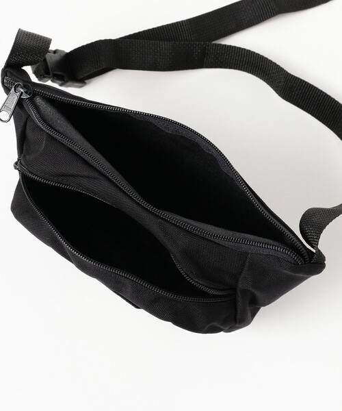 BEAMS（ビームス）の「DEMARTINI / Fanny Pack（ボディバッグ/ウエストポーチ・メンズ・ブラック/ピンク/ブルー/その他・ONE SIZE）」の6枚目の写真