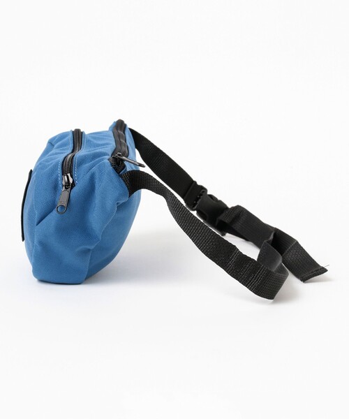 BEAMS（ビームス）の「DEMARTINI / Fanny Pack（ボディバッグ/ウエストポーチ・メンズ・ブラック/ピンク/ブルー/その他・ONE SIZE）」の9枚目の写真