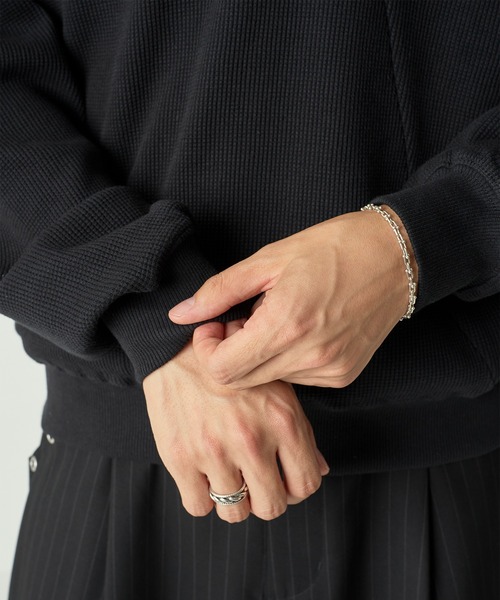 Adoon plain(アドーンプレーン)の「Decorative button Thermal skipper Polo / フェイクボタンサーマルスキッパーポロ(ポロシャツ・メンズ・ライトベージュ/ブラック/ライトグレー・LARGE/MEDIUM)」の8枚目の写真