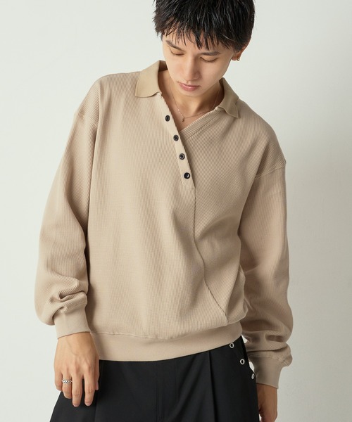 Adoon plain(アドーンプレーン)の「Decorative button Thermal skipper Polo / フェイクボタンサーマルスキッパーポロ(ポロシャツ・メンズ・ライトベージュ/ブラック/ライトグレー・LARGE/MEDIUM)」の12枚目の写真