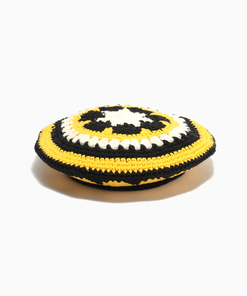 INDIETRO ASSOCIATION（インディエトロアソシエーション）の「Indietro Association / インディエトロ・アソシエーション  Flower Knit Beret（ハンチング/ベレー帽・メンズ・グリーン/イエロー・FREE）」の2枚目の写真