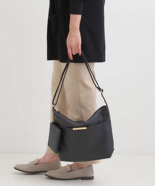 SHOO・LA・RUE（シューラルー）の「ダブルフェイスショルダーバッグ（ショルダーバッグ・レディース・グリーン/ワインレッド/ブルー系その他/グレー/ベージュ/ブラック・00）」の2枚目の写真