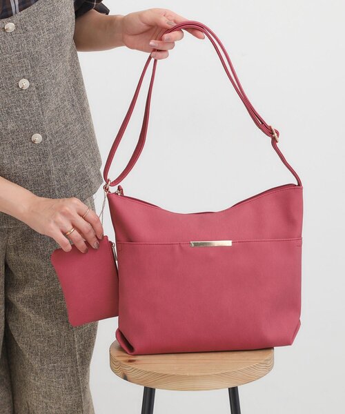 SHOO・LA・RUE（シューラルー）の「ダブルフェイスショルダーバッグ（ショルダーバッグ・レディース・グリーン/ワインレッド/ブルー系その他/グレー/ベージュ/ブラック・00）」の6枚目の写真