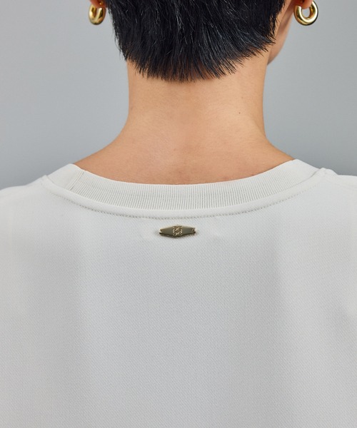 SALON adam et rope'（サロン アダム エ ロペ）の「ダブルクロスロングTシャツブラウス / セットアップ対応（シャツ/ブラウス・レディース・オフホワイト/ブラック/ベージュ系その他・FREE）」の7枚目の写真