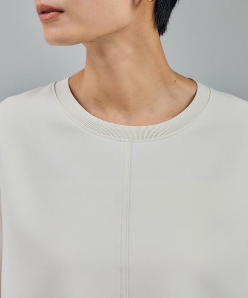 SALON adam et rope'（サロン アダム エ ロペ）の「ダブルクロスロングTシャツブラウス / セットアップ対応（シャツ/ブラウス・レディース・オフホワイト/ブラック/ベージュ系その他・FREE）」の8枚目の写真