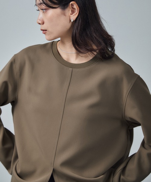 SALON adam et rope'（サロン アダム エ ロペ）の「ダブルクロスロングTシャツブラウス / セットアップ対応（シャツ/ブラウス・レディース・オフホワイト/ブラック/ベージュ系その他・FREE）」の21枚目の写真