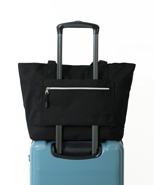 PAUL & JOE ACCESSOIRES(ポールアンドジョーアクセソワ)の「【PAUL & JOE ACCESSOIRES /ポール アンド ジョー アクセソワ 】 CASUAL・PLATE METAL チャーム付きビッグトートバッグ A4サイズ対応(トートバッグ・レディース・ブラック・FREE)」の11枚目の写真