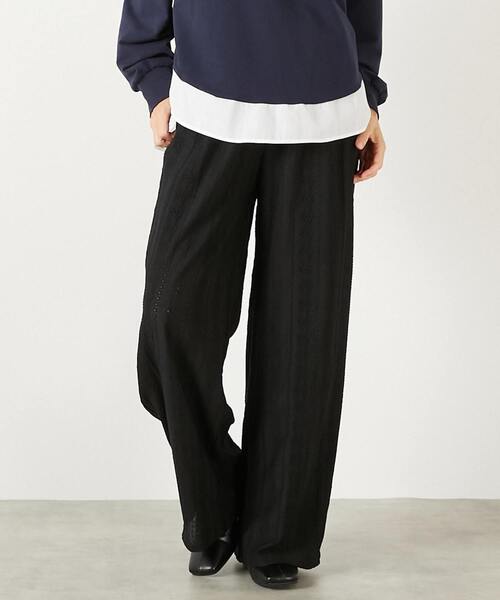 MELROSE claire(メルローズ クレール)の「【幾何無地柄のカットジャガードパンツ】(その他パンツ・レディース・ブラック/ブルー/ベージュ・FREE)」の1枚目の写真