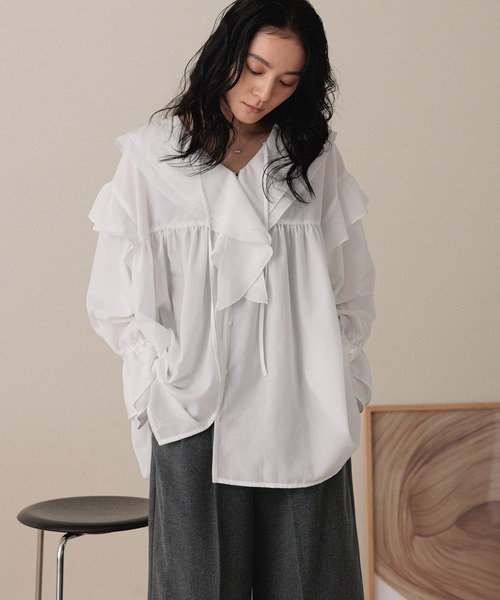 LOWRYS FARM（ローリーズファーム）の「フリルチュニックブラウス　593184（シャツ/ブラウス・レディース・ドット/オフホワイト/アイボリー/ブラック・FREE）」の16枚目の写真