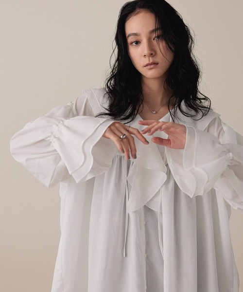 LOWRYS FARM（ローリーズファーム）の「フリルチュニックブラウス　593184（シャツ/ブラウス・レディース・ドット/オフホワイト/アイボリー/ブラック・FREE）」の18枚目の写真