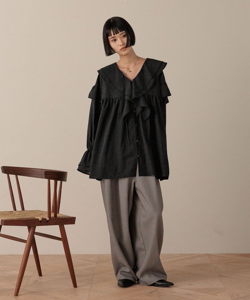 LOWRYS FARM（ローリーズファーム）の「フリルチュニックブラウス　593184（シャツ/ブラウス・レディース・ドット/オフホワイト/アイボリー/ブラック・FREE）」の5枚目の写真