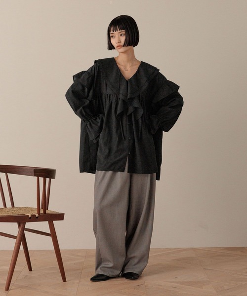 LOWRYS FARM（ローリーズファーム）の「フリルチュニックブラウス　593184（シャツ/ブラウス・レディース・ドット/オフホワイト/アイボリー/ブラック・FREE）」の6枚目の写真