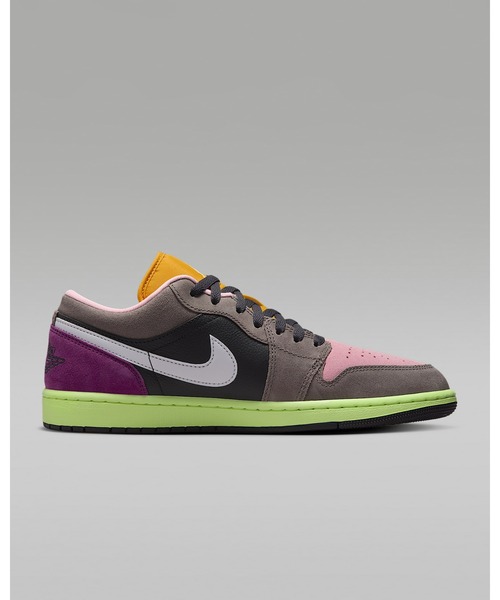 JORDAN BRAND(ジョーダンブランド)の「NIKE AIR JORDAN 1 LOW SE HQ2010-005(スニーカー・メンズ・グレー・27.5cm/27cm/26.5cm/26cm/28cm)」の4枚目の写真